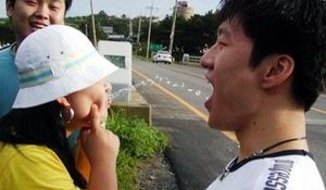 Korean boys eat girls