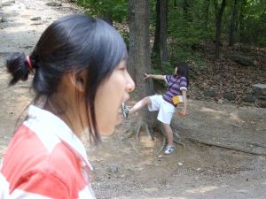 Korean girls eat boys