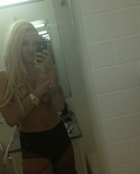 amanda bynes topless