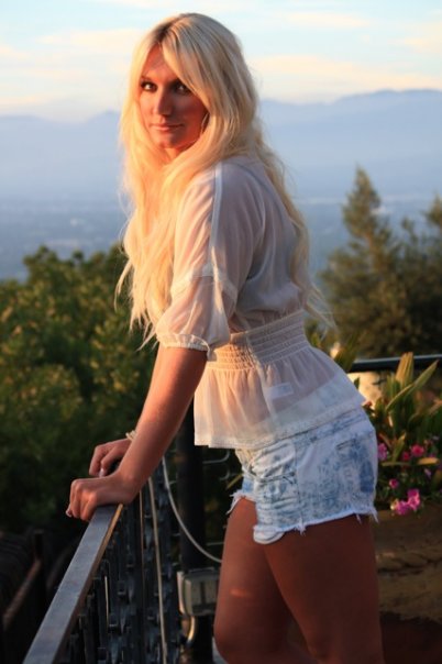 Brooke Hogans Shorts